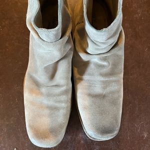 Ariat Unbridled suede ankle boots